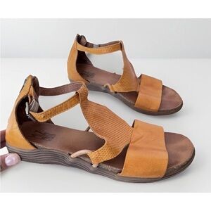 Miz Mooz Mari Ochre Sandals Shoes Women’s Size 40